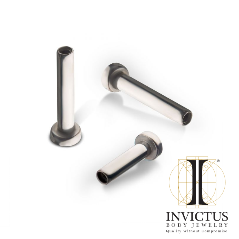 16g Internally Threaded Titanium Labret 2.5 mm base