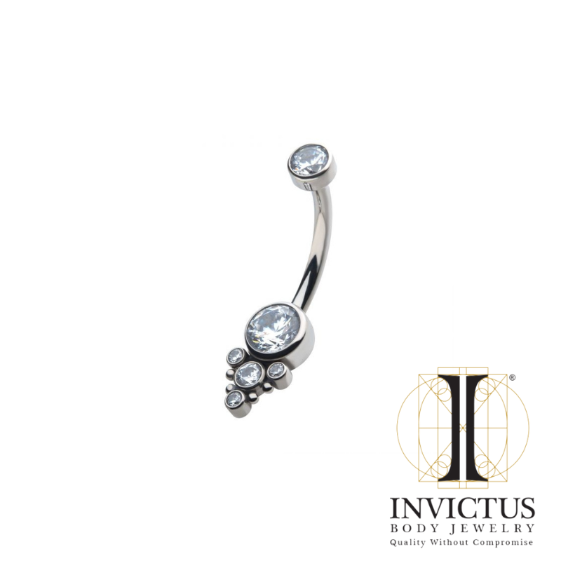 Titanium navlekurve med beaded bezel sæt CZ terrasseret klynge